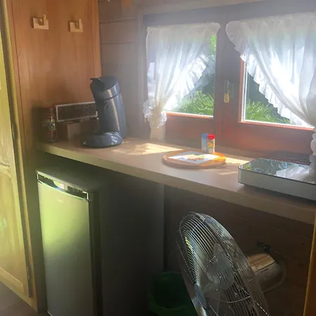 Roulotte Dans Un Cadre Verdoyant Dom wakacyjny Hermelinghen